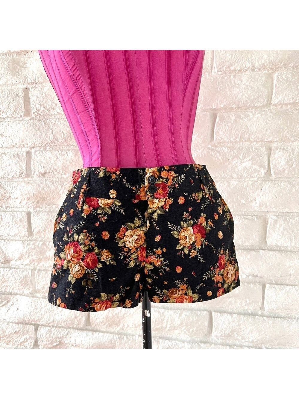 Sans Souci Shorts Size Small D39